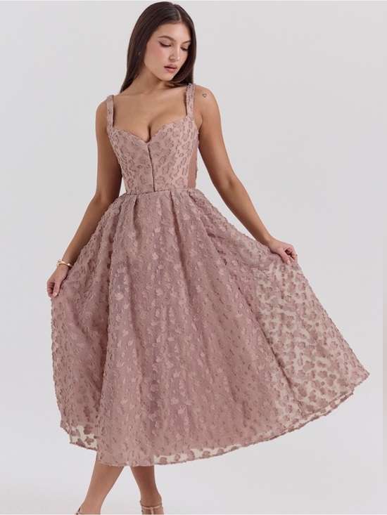 House of CB Dresses & Skirts - House of CB Dusty Rose Lace Midi Dress